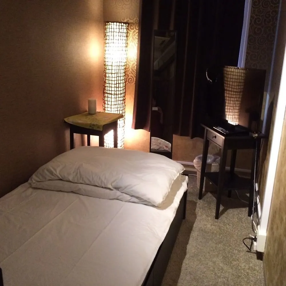 Centurion Cabin & Spa 東京都 2*,